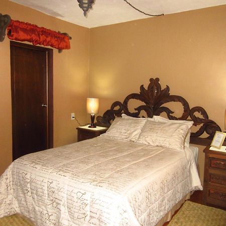 Casa De Las Escaleras Pátzcuaro Екстериор снимка