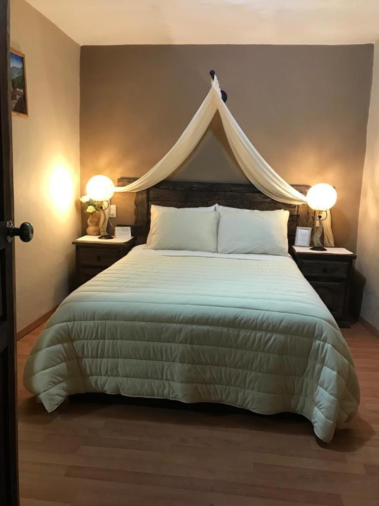 Casa De Las Escaleras Pátzcuaro Екстериор снимка