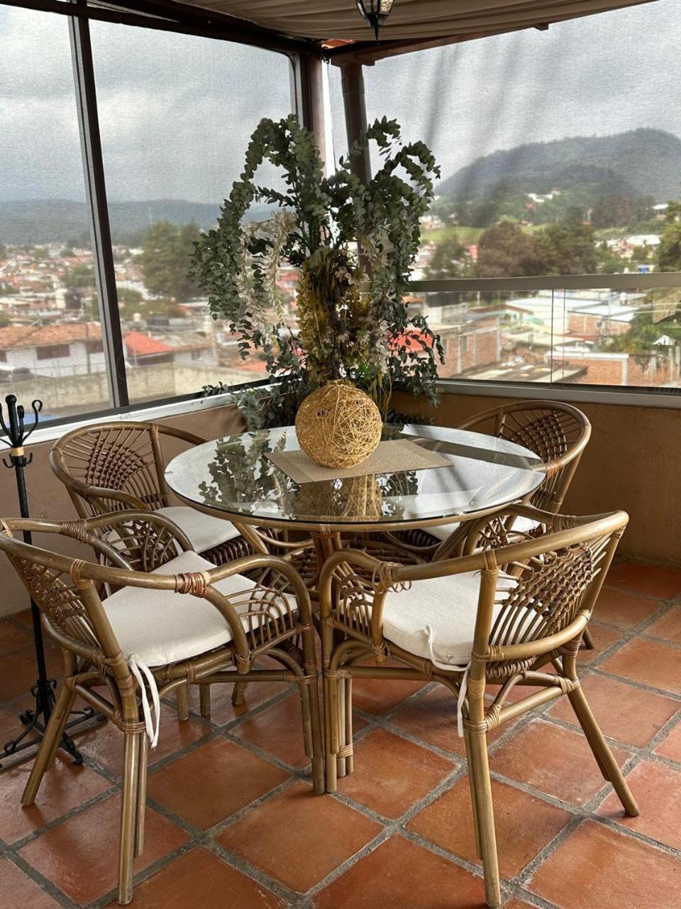 Casa De Las Escaleras Pátzcuaro Екстериор снимка